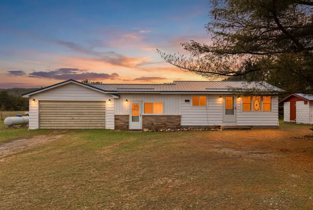 10595 E M-42 Cedar Creek Township MI 49663