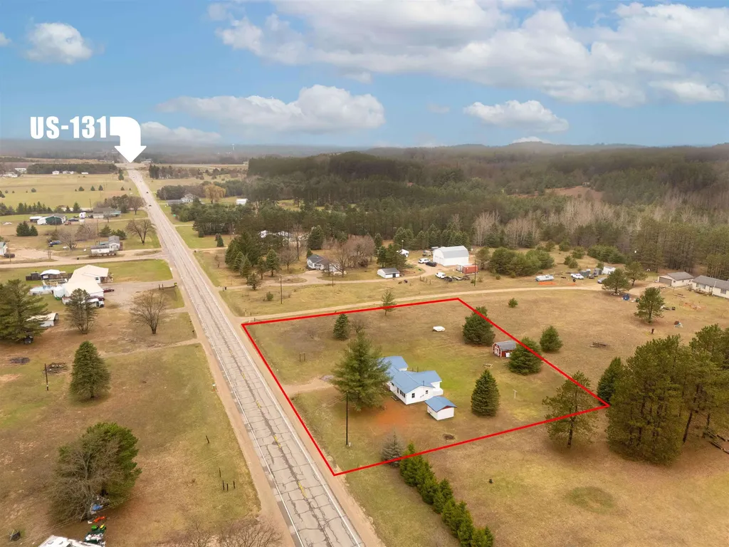 10595 E M-42 Cedar Creek Township MI 49663