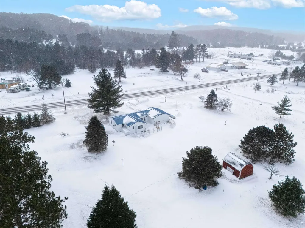 10595 E M-42 Cedar Creek Township MI 49663