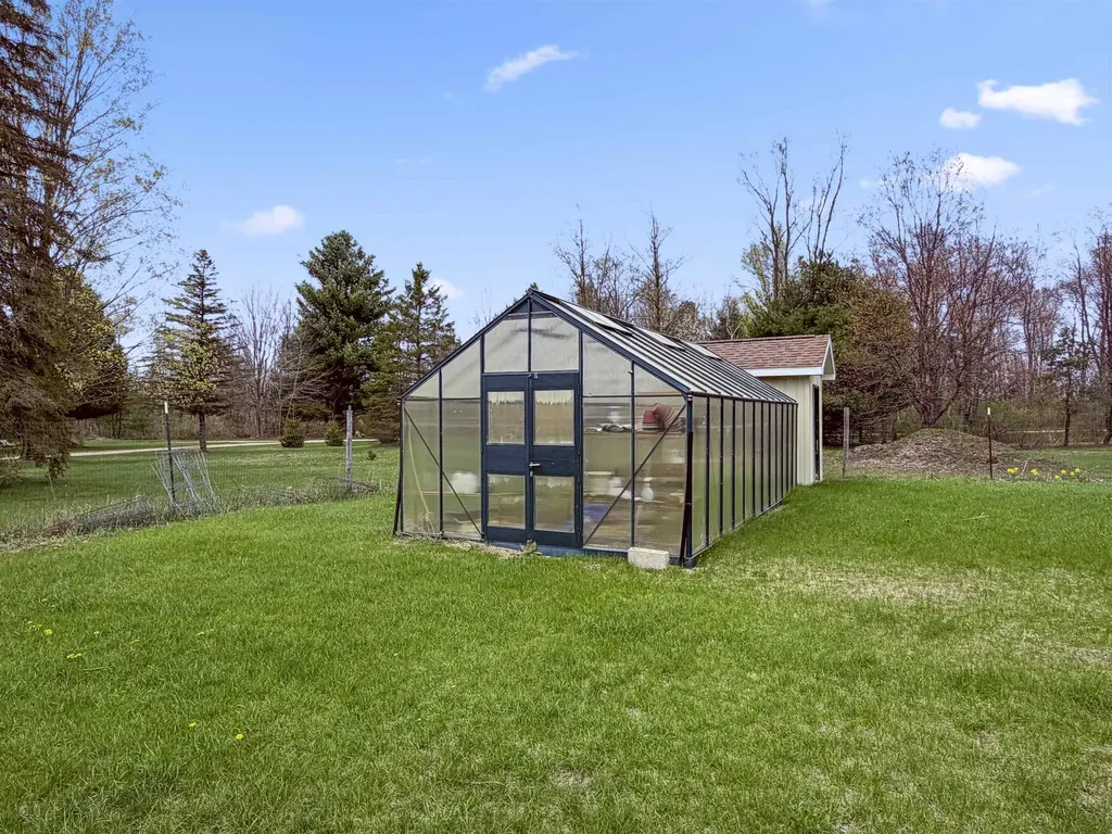 4411 N 11 Road Springville Township MI 49688