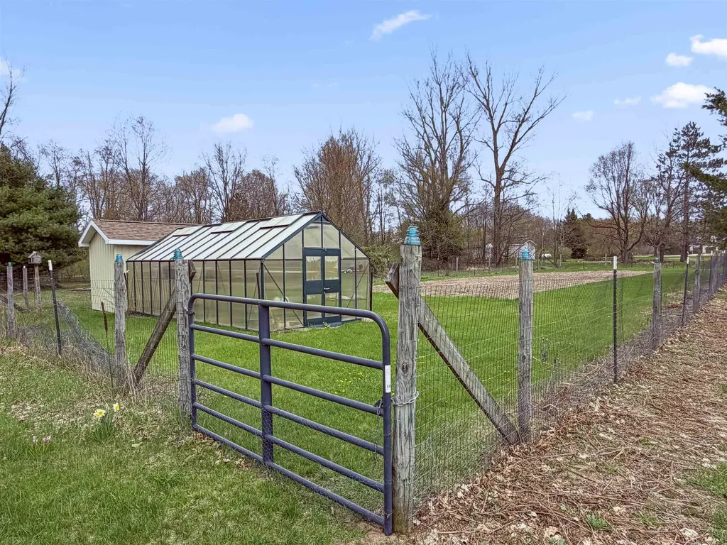 4411 N 11 Road Springville Township MI 49688