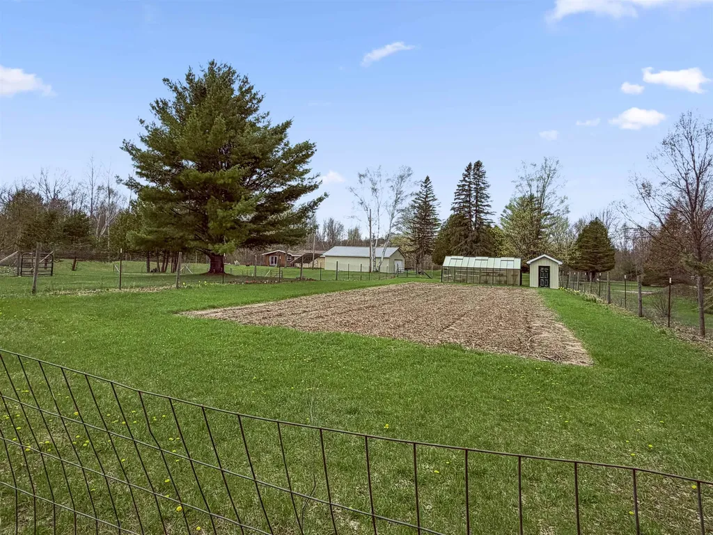 4411 N 11 Road Springville Township MI 49688