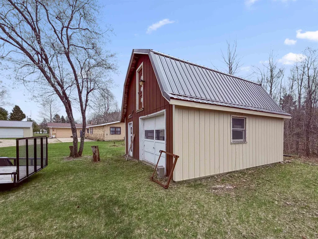 4411 N 11 Road Springville Township MI 49688