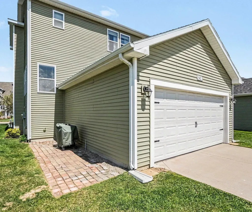 842 Winchester Street Unknown City MI 49423