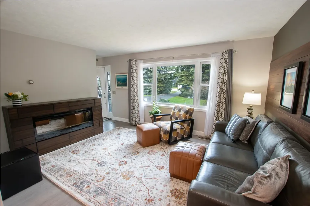 7196 S West Bay Shore Drive Bingham Township MI 49684