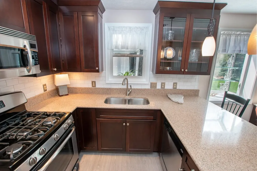 7196 S West Bay Shore Drive Bingham Township MI 49684