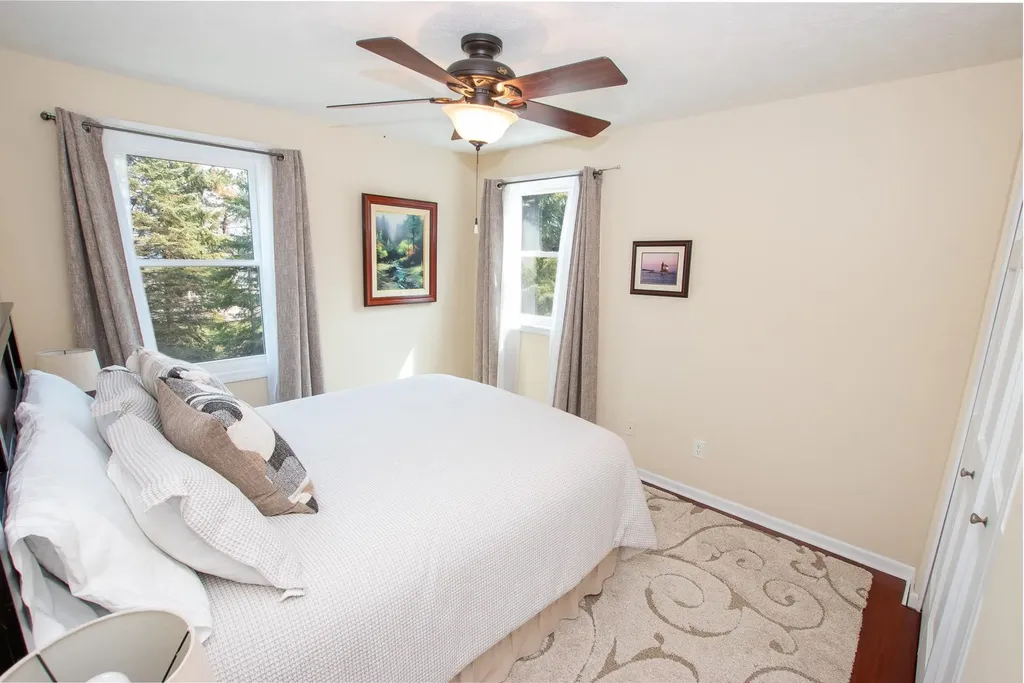 7196 S West Bay Shore Drive Bingham Township MI 49684