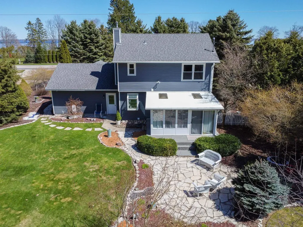 7196 S West Bay Shore Drive Bingham Township MI 49684