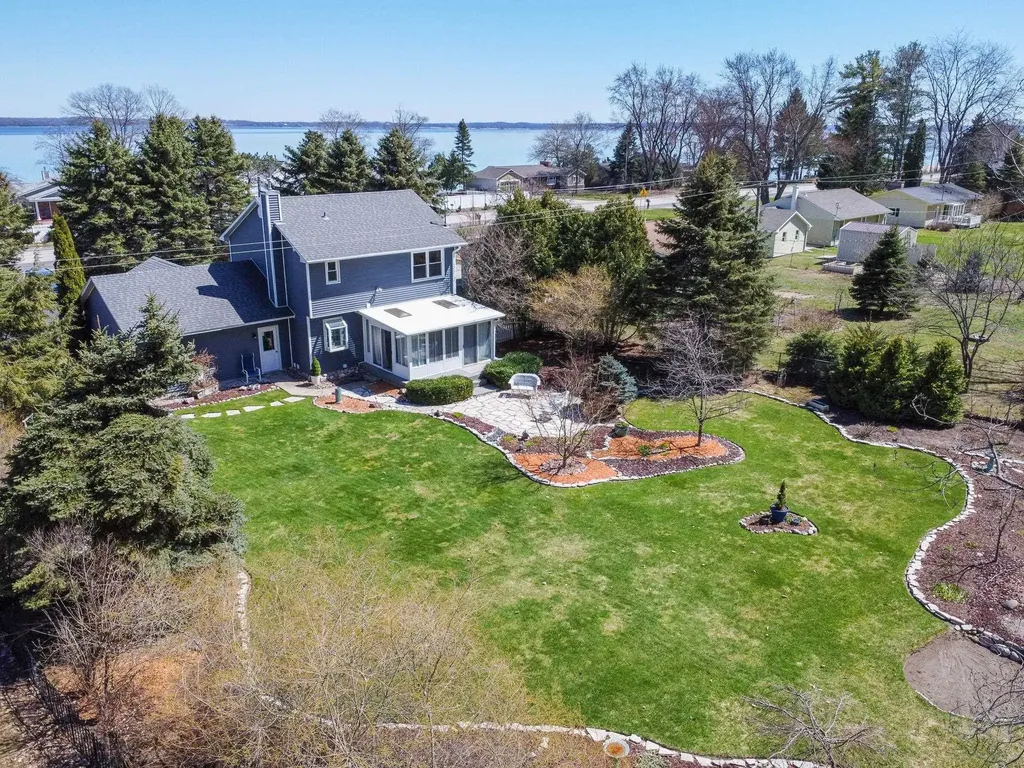 7196 S West Bay Shore Drive Bingham Township MI 49684