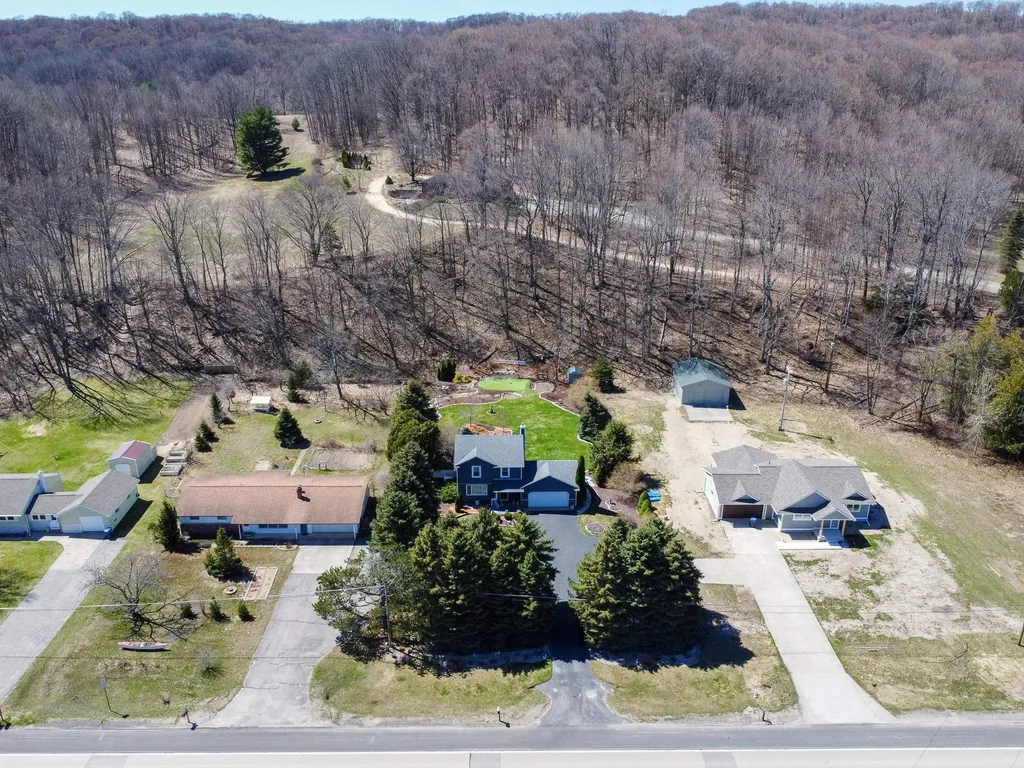 7196 S West Bay Shore Drive Bingham Township MI 49684