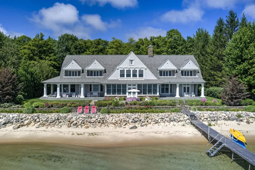 12935 N Northport Point Road Leelanau Township MI 49670