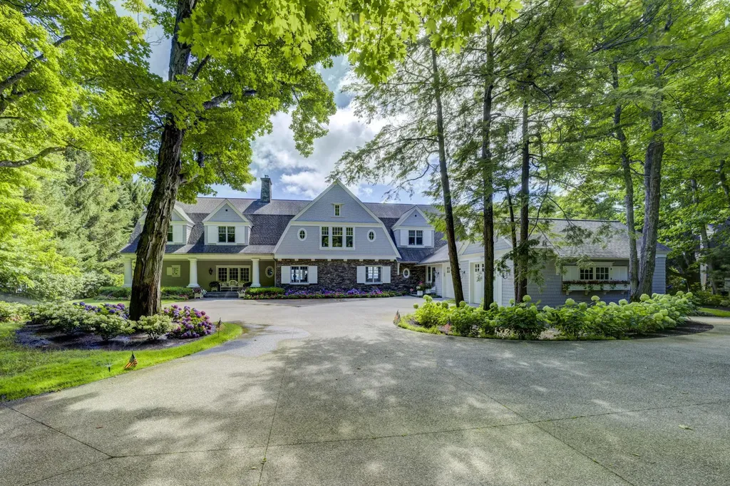12935 N Northport Point Road Leelanau Township MI 49670