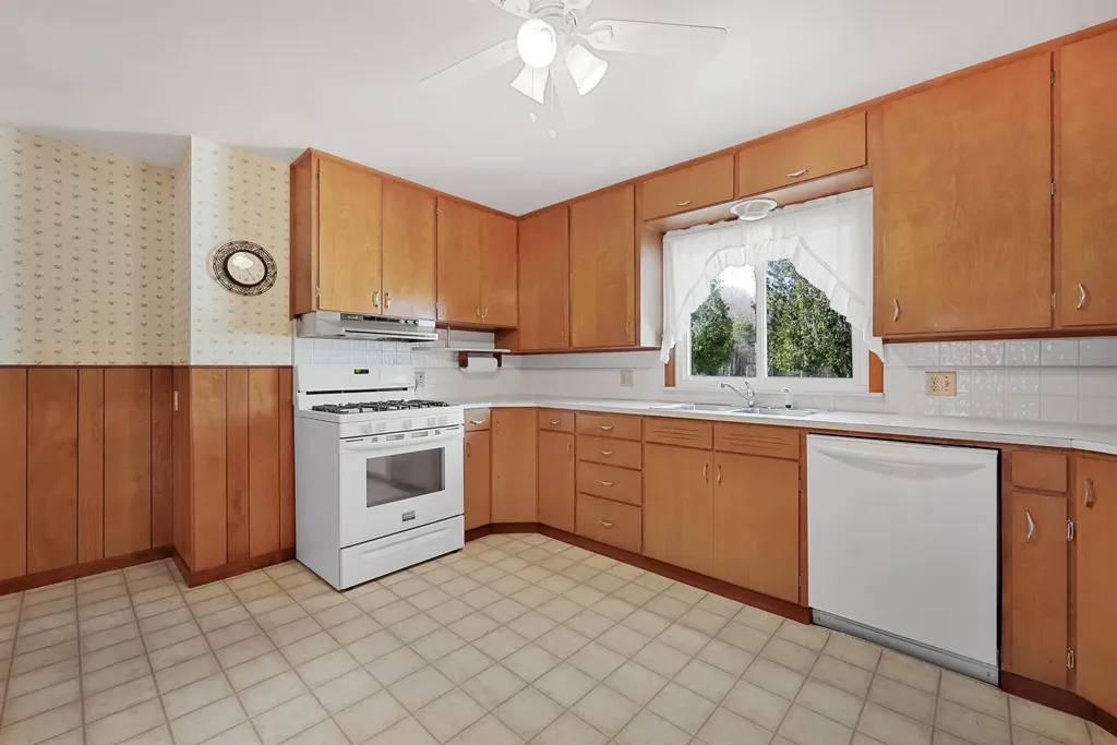 1970 E M-115 Selma Township MI 49601