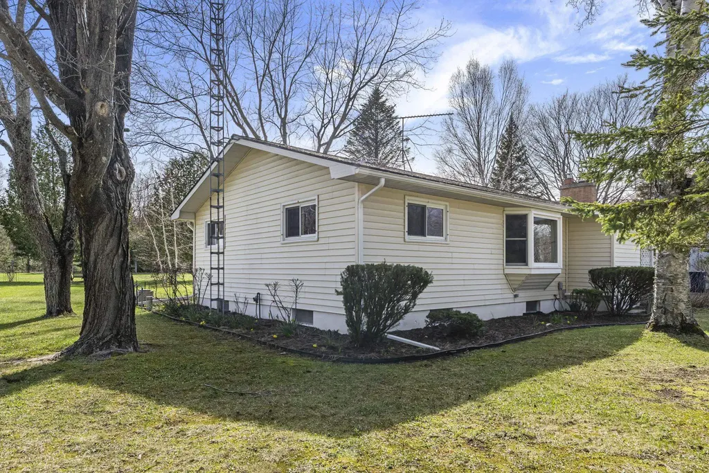 1970 E M-115 Selma Township MI 49601