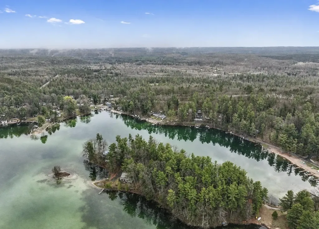 2268 Pinehurst Trail East Bay Township MI 49696