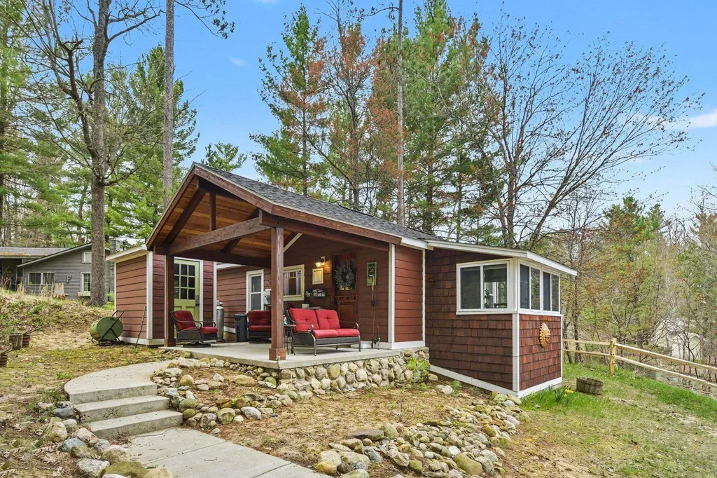 2268 Pinehurst Trail East Bay Township MI 49696