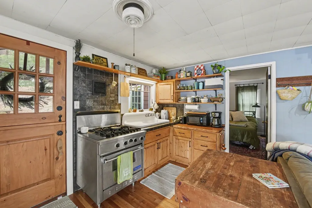 2268 Pinehurst Trail East Bay Township MI 49696