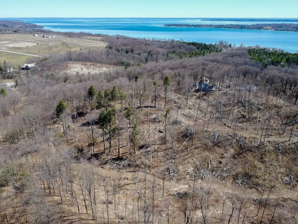 0 E Smiseth Road Suttons Bay Township MI 49682