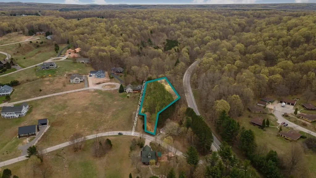 11789 S Roen Drive Leelanau Township MI 49630