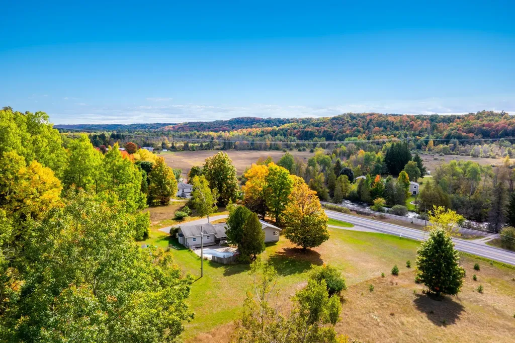 2262 W River Road Blair Township MI 49696