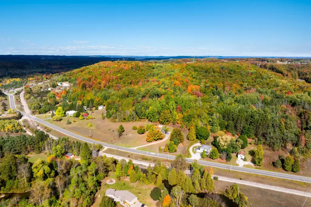 2262 W River Road Blair Township MI 49696