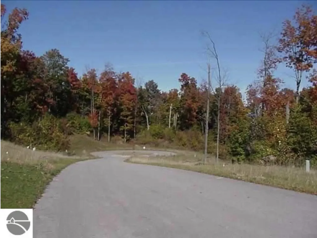 Ville #6 Timber Valley Court Milton Township MI 49648