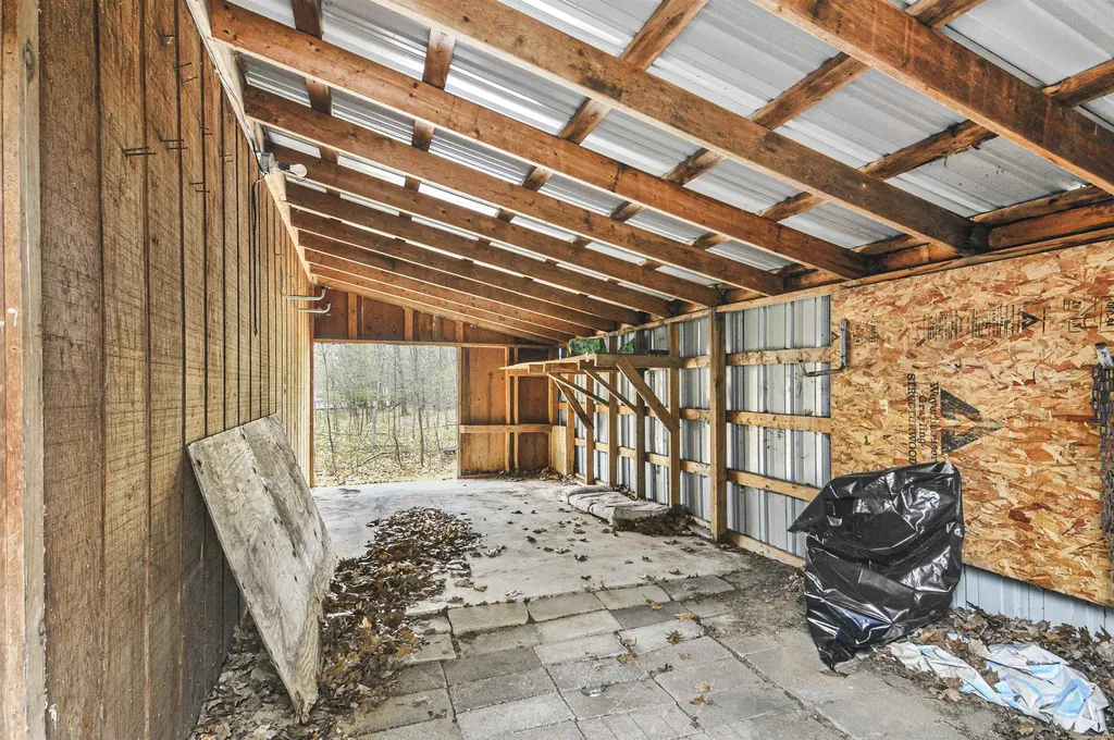 2561 E Johnson Road Norwich Township MI 49651