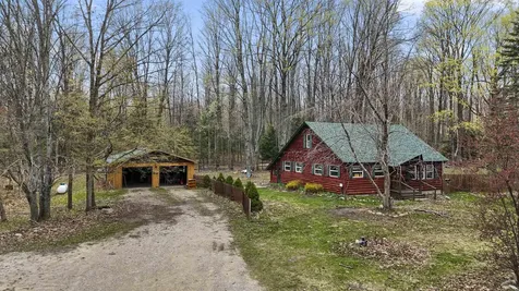2561 E Johnson Road Norwich Township MI 49651