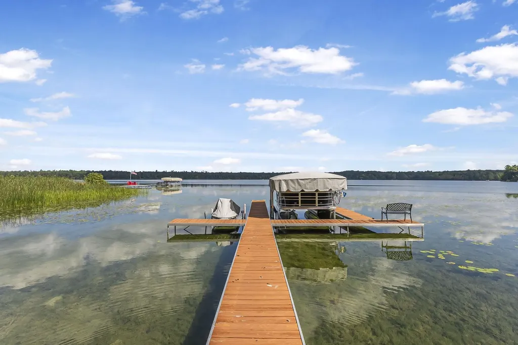 4923 Lakeview Drive Green Lake Township MI 49643