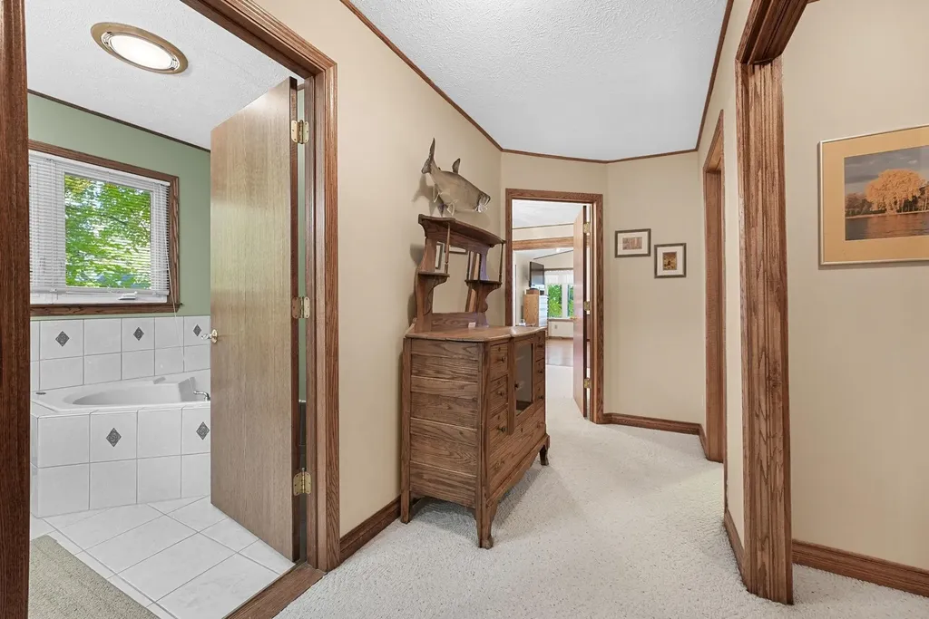 4923 Lakeview Drive Green Lake Township MI 49643