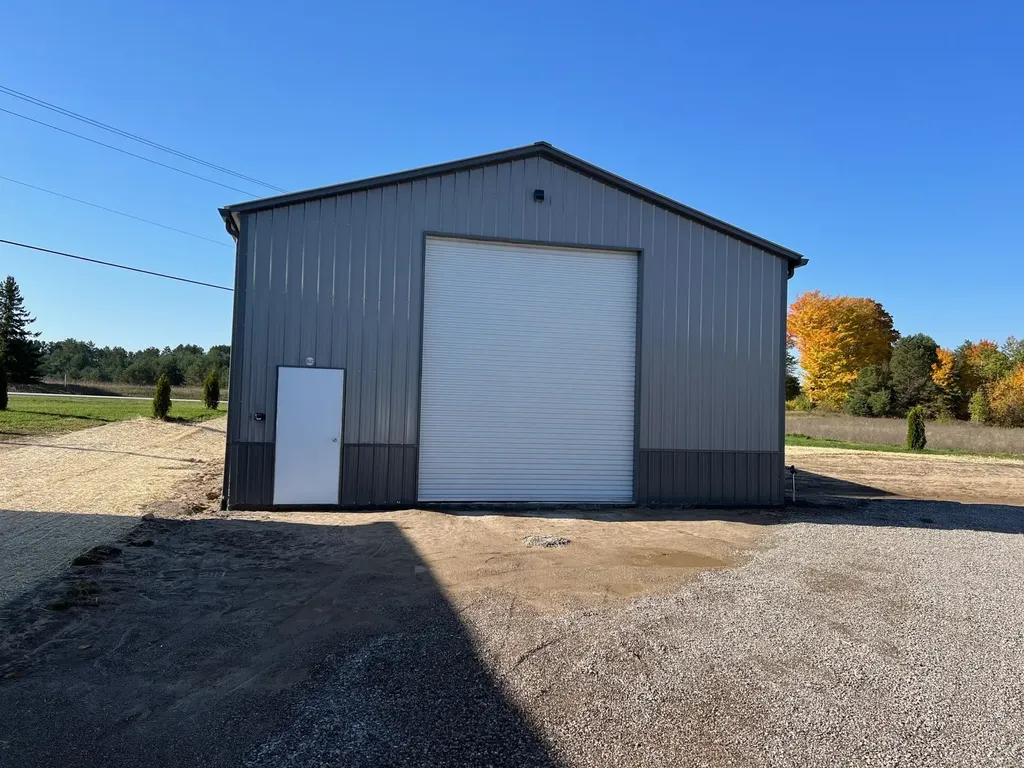 2821 Lynx Lane Paradise Township MI 49649