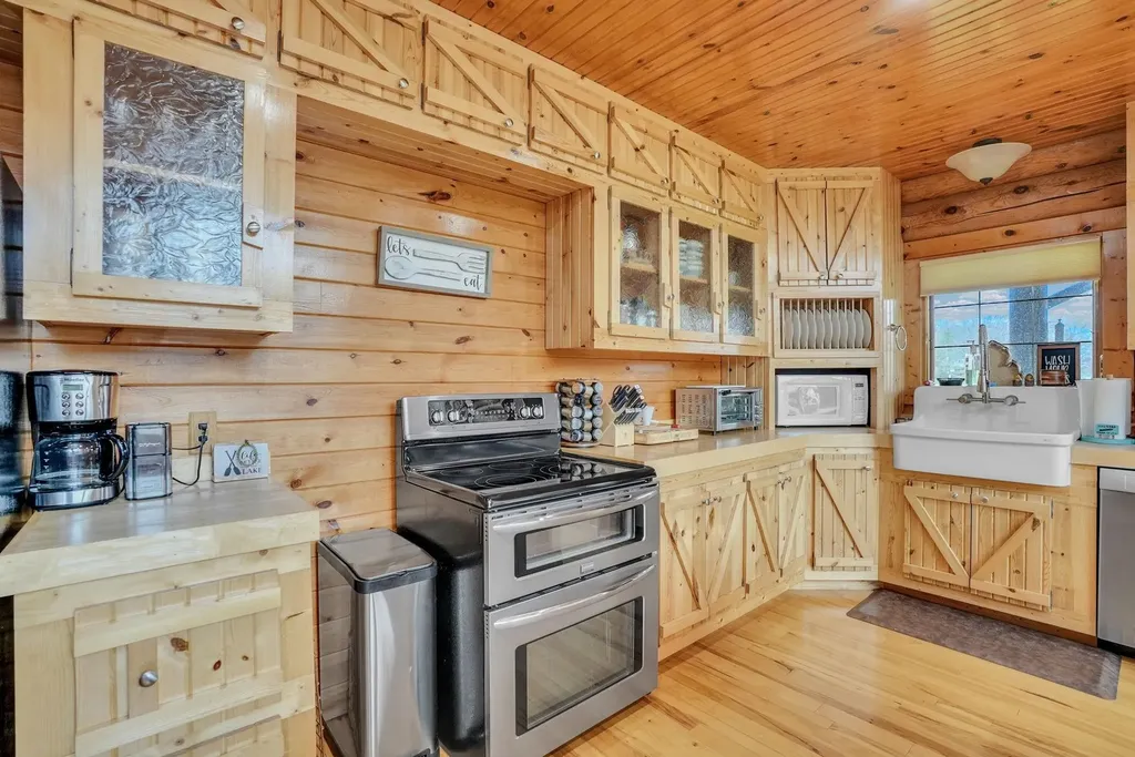 1085 Bundy Drive Broomfield Township MI 48893