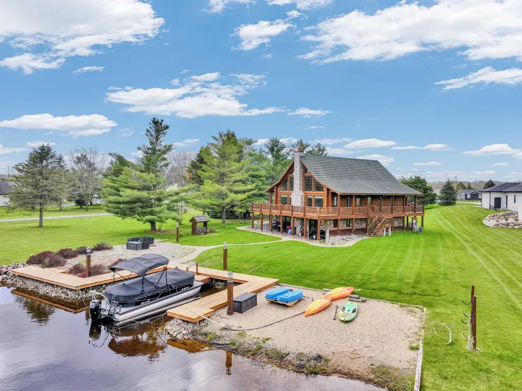 1085 Bundy Drive Broomfield Township MI 48893