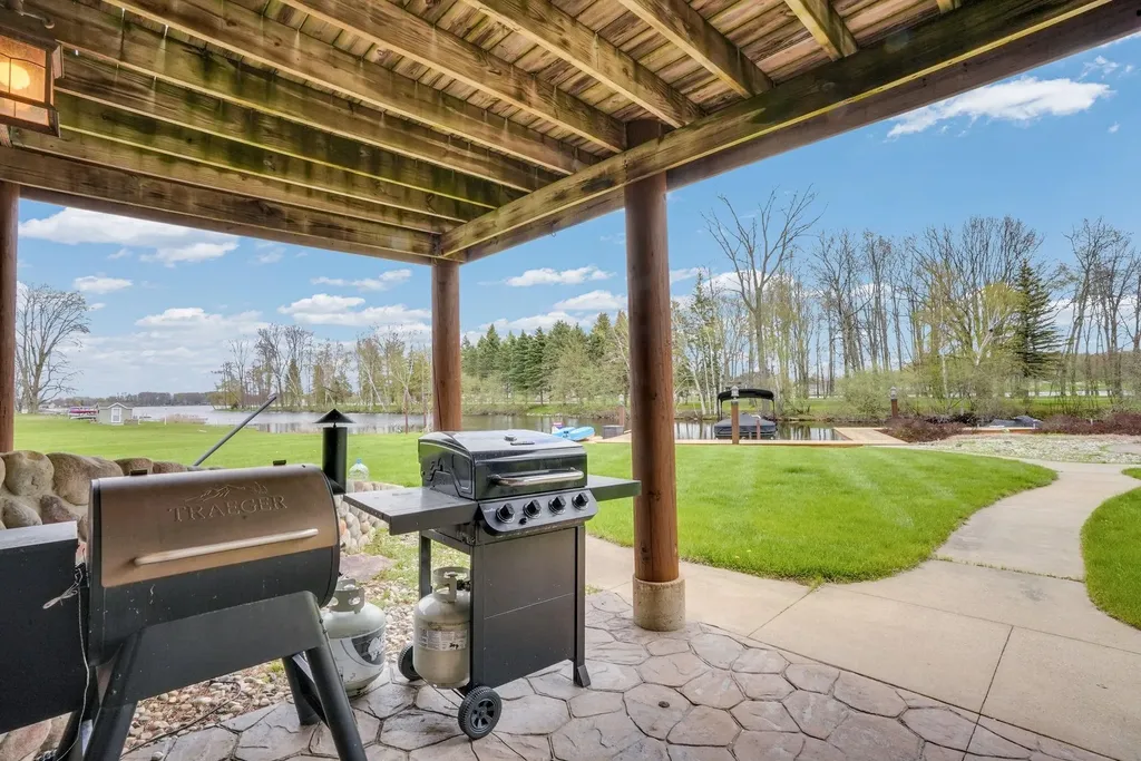1085 Bundy Drive Broomfield Township MI 48893