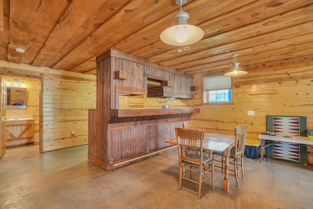 1085 Bundy Drive Broomfield Township MI 48893