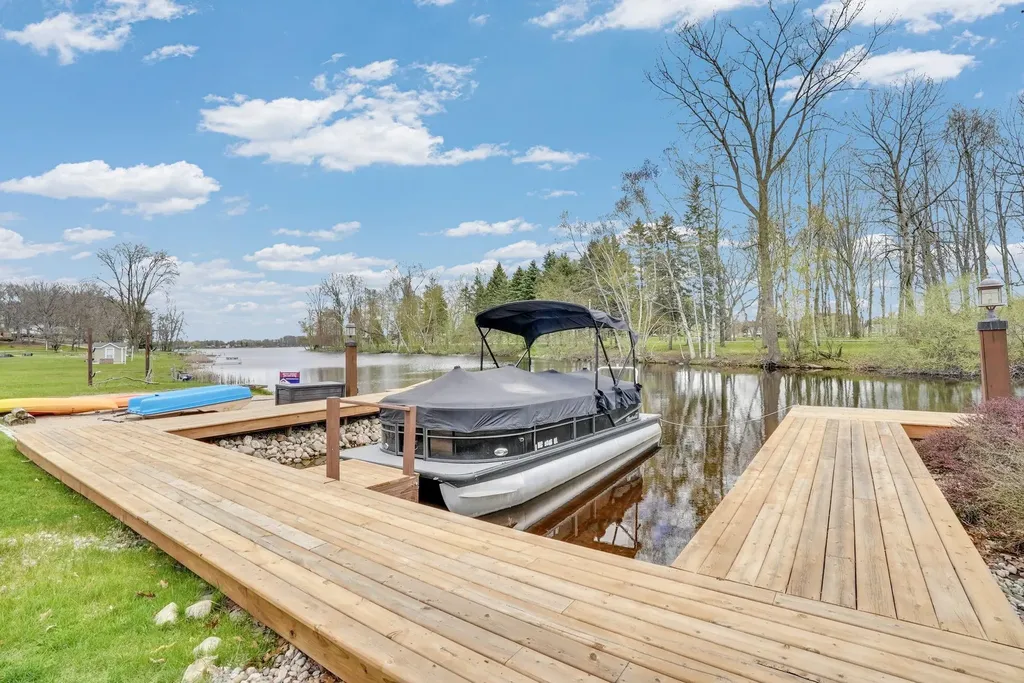1085 Bundy Drive Broomfield Township MI 48893