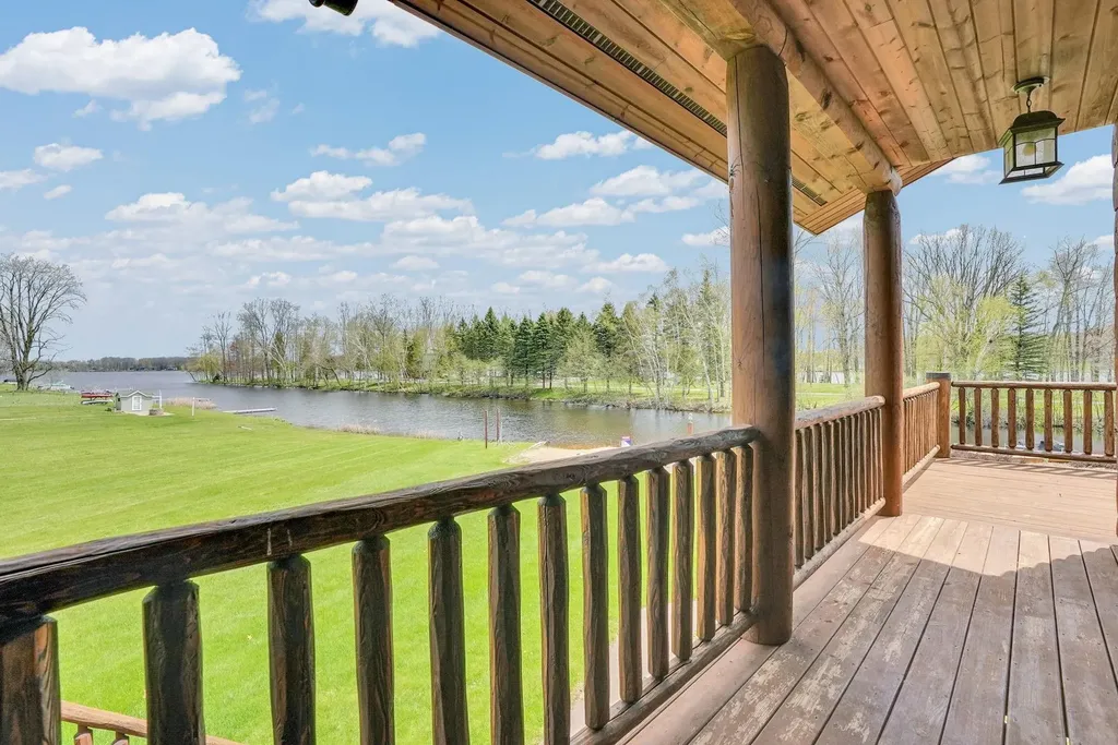 1085 Bundy Drive Broomfield Township MI 48893
