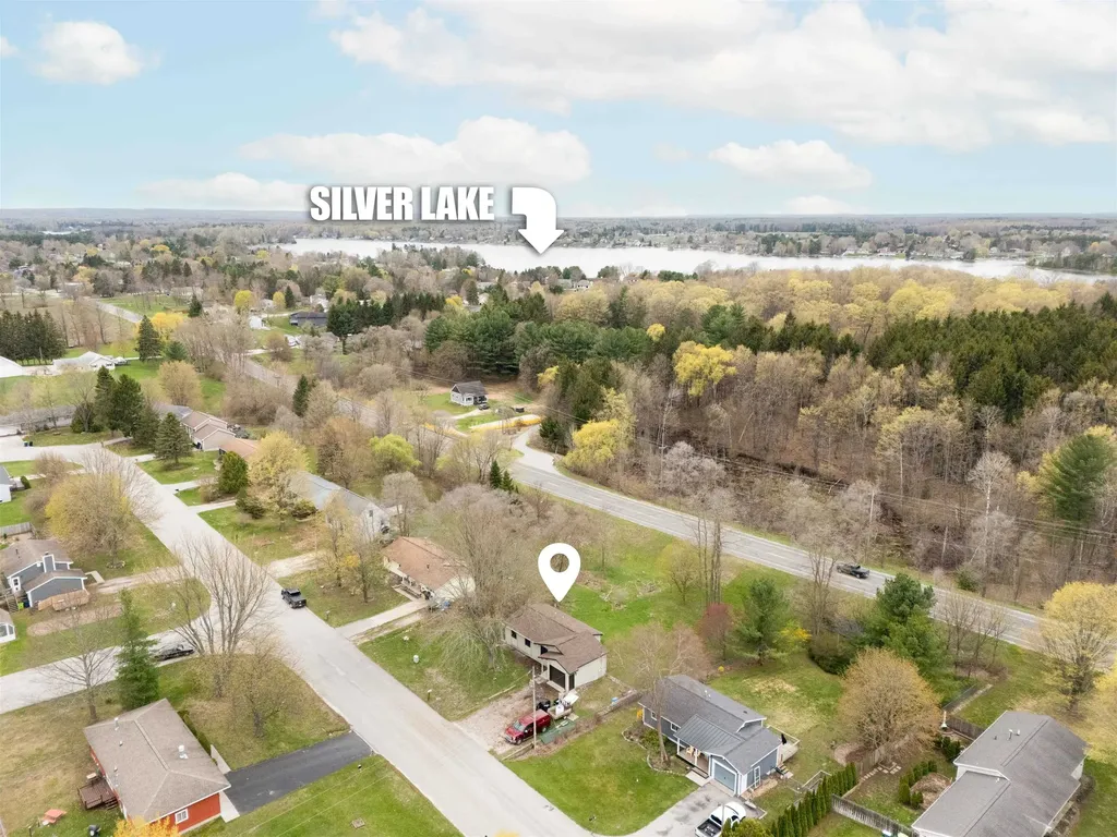 1455 Greenbrier Drive Garfield Charter Township MI 49685