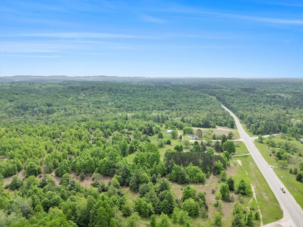 00 1a East Traverse Highway Solon Township MI 49684