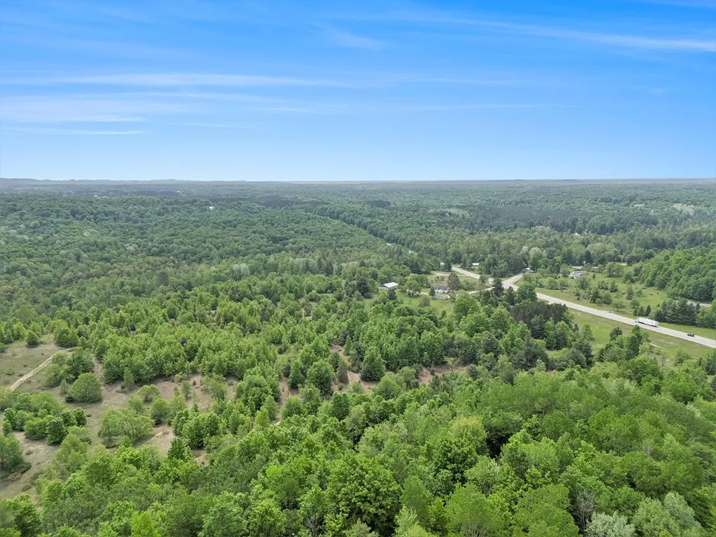00 1a East Traverse Highway Solon Township MI 49684