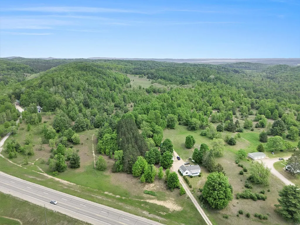 00 1a East Traverse Highway Solon Township MI 49684