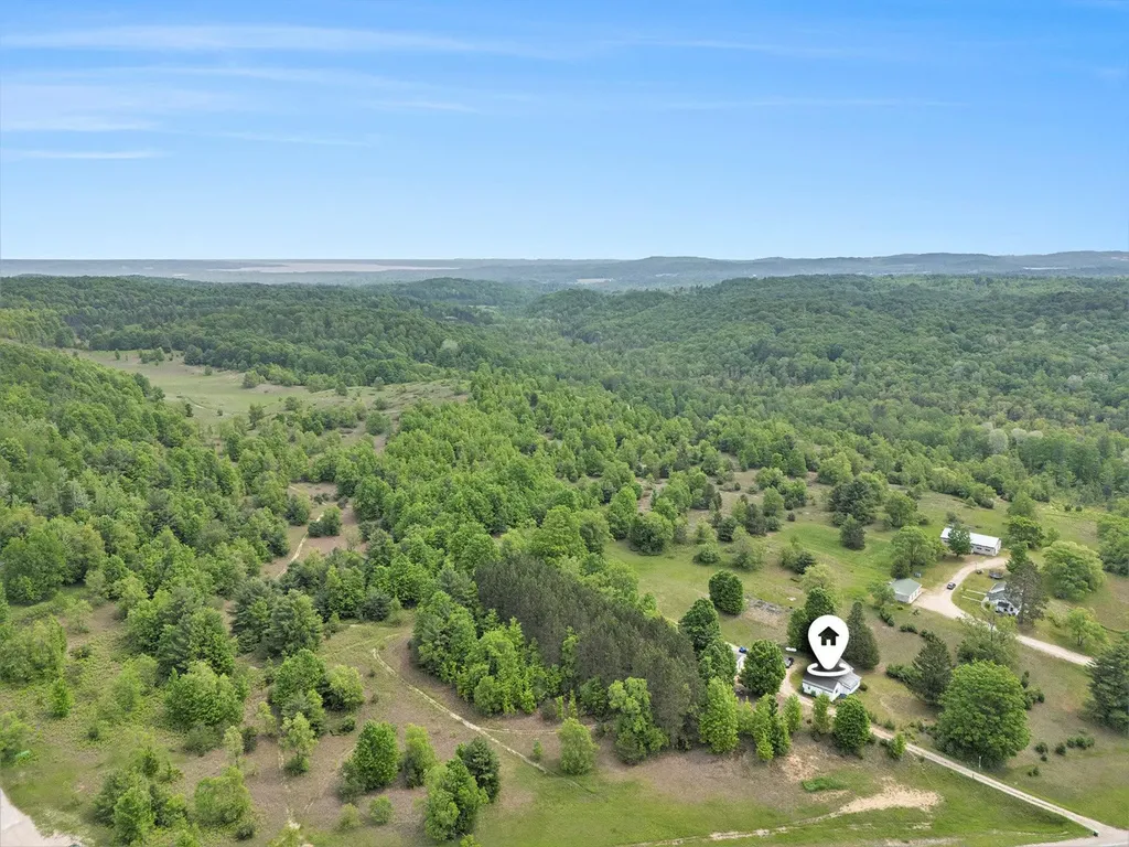 00 1a East Traverse Highway Solon Township MI 49684