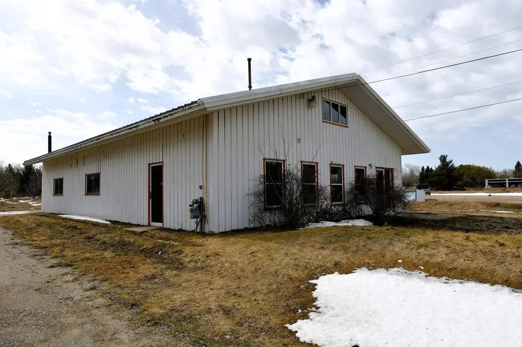 14280 Stover Road Charlevoix Township MI 49720