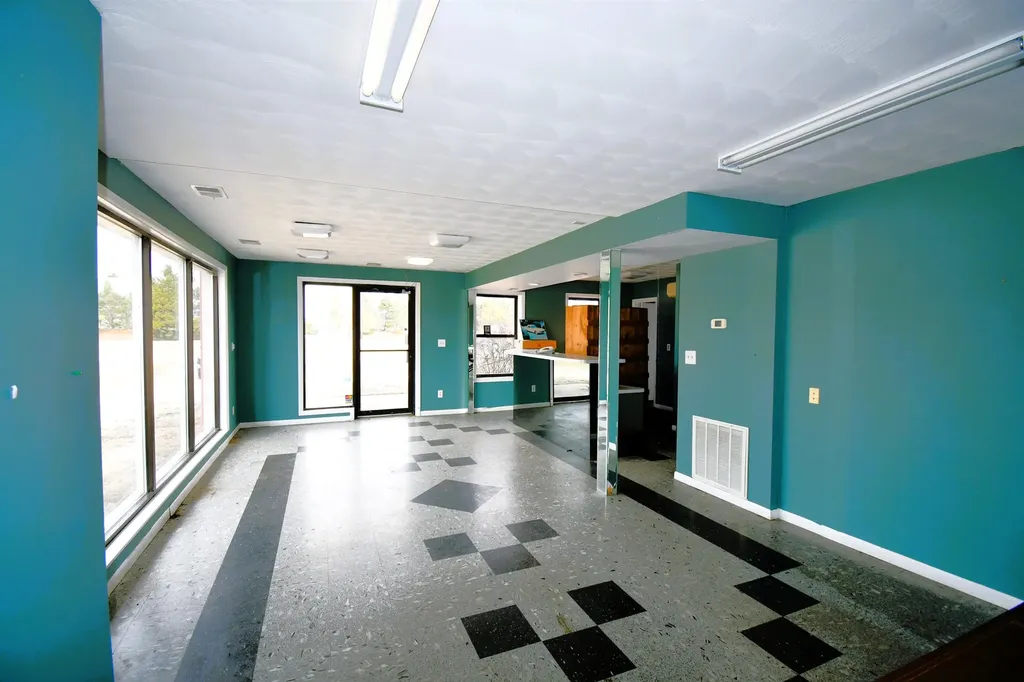 14280 Stover Road Charlevoix Township MI 49720