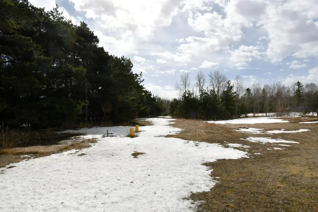 14260 Stover Road Charlevoix Township MI 49720