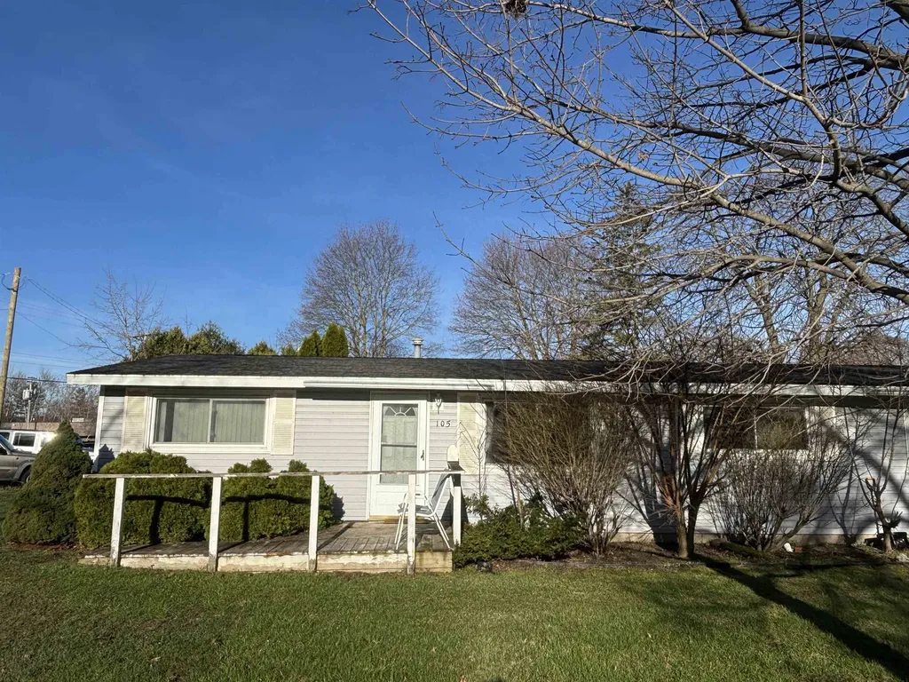 105 & 107 Brand Street Elk Rapids Township MI 49629