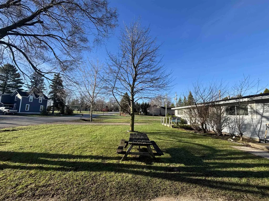105 & 107 Brand Street Elk Rapids Township MI 49629