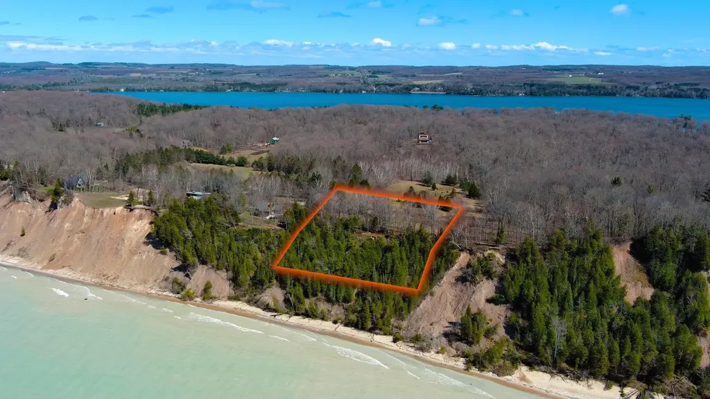 N Manitou Trail Leland Township MI 49654
