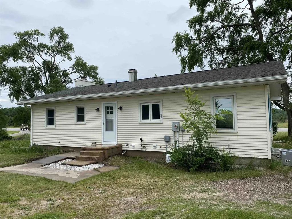 7075 E M 72 Acme Township MI 49690