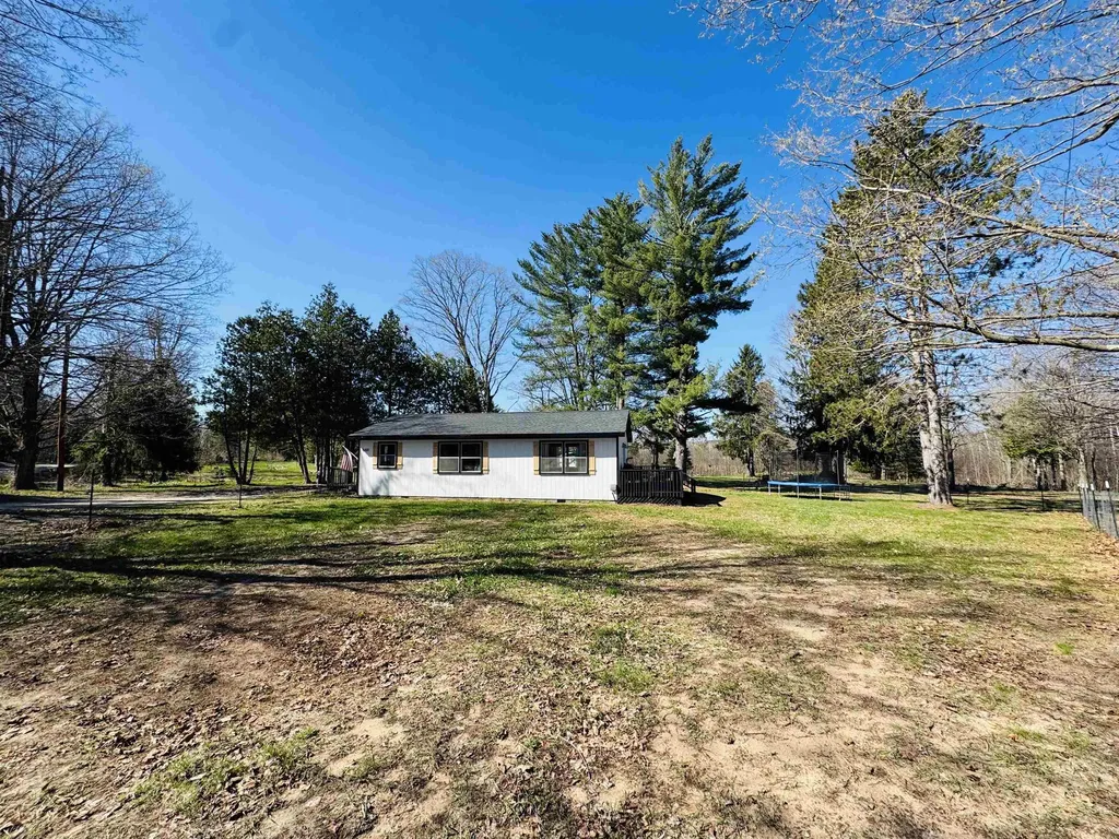 6481 N 35 Road Greenwood Township MI 49663